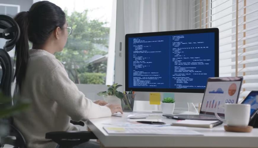 新巴尔虎左旗企业数字化解决方案:机器学习赋能商业模式升级的核心路径